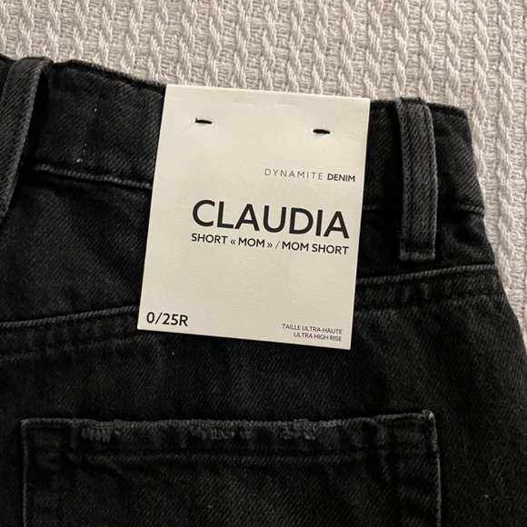 Dynamite Claudia Mom Jean Shorts Size 25 (0) - Picture 2 of 5